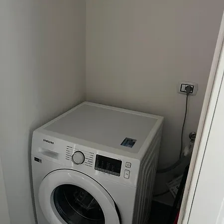 Civico 9 アパート