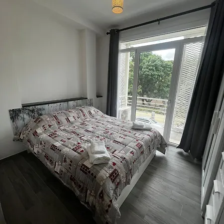 Civico 9 * イグレージアス